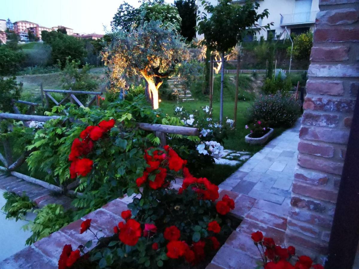 Villa Residenza Al Poggio Degli Ulivi Montepulciano Stazione Exterior foto